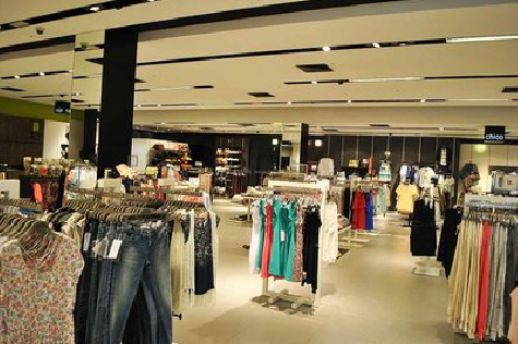 甘洛商场里的店面怎么装修?